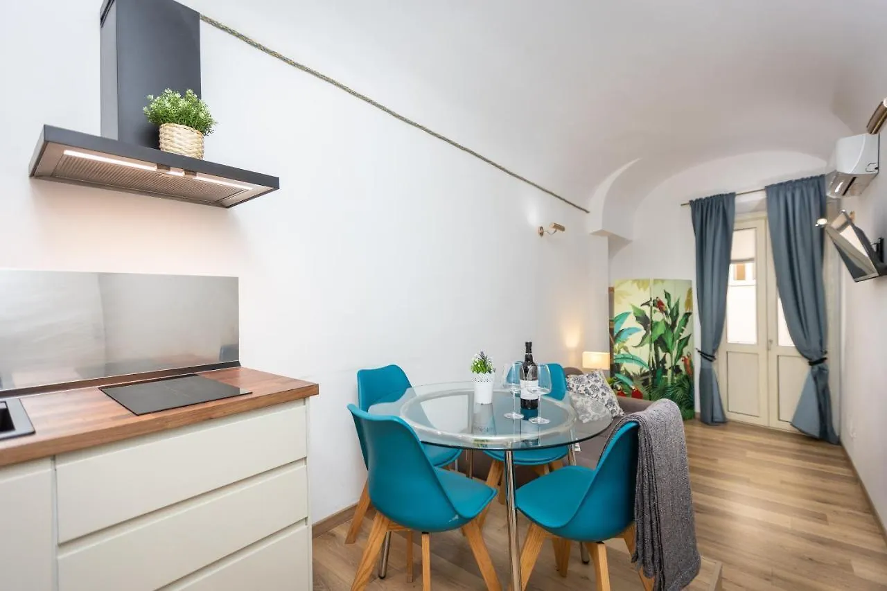 Apartament Rental In Rome - Romacampusmartius